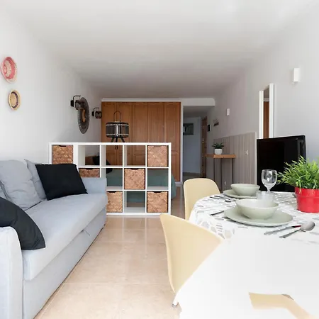 De Luxe San Agustin Apartment